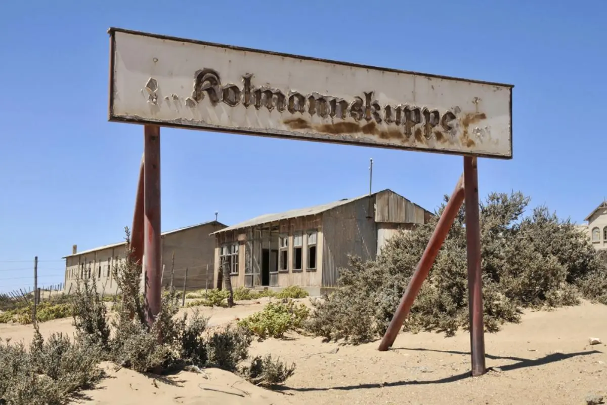 kolmannskuppe-namibia-ast-african-special-tours